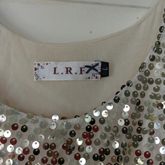 Top - Picture 2 of 2